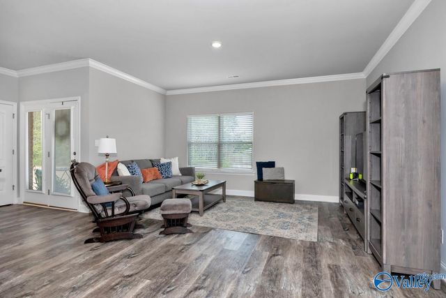 201 Dinner Tree Square, Huntsville, AL 35811