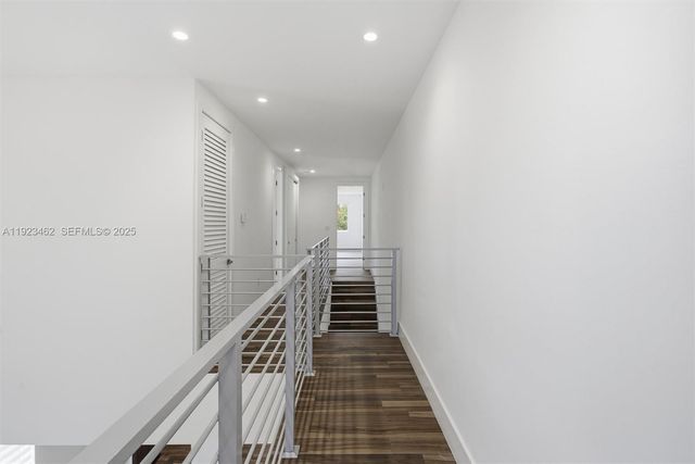 2852 SW 32nd Ct 2852, Miami, FL 33133