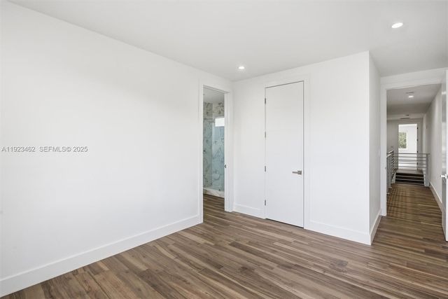 2852 SW 32nd Ct 2852, Miami, FL 33133