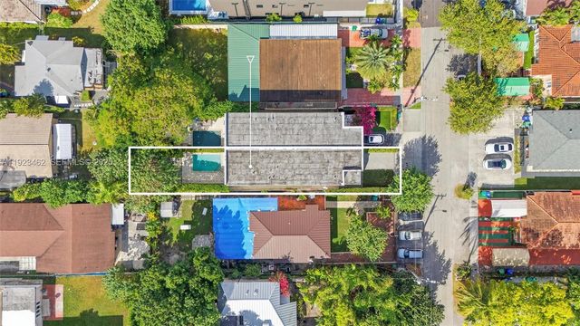 2852 SW 32nd Ct 2852, Miami, FL 33133