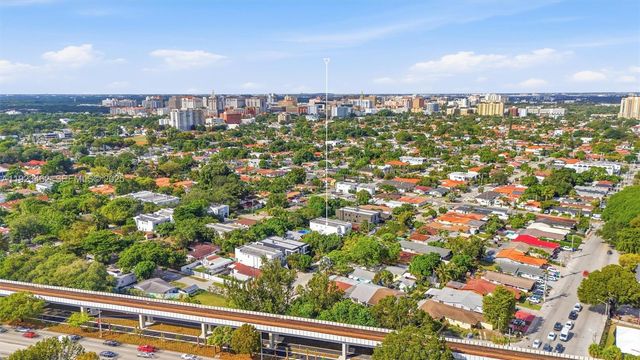 2852 SW 32nd Ct 2852, Miami, FL 33133