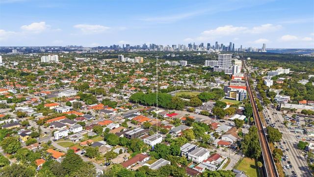 2852 SW 32nd Ct 2852, Miami, FL 33133