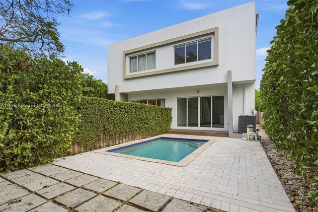 2852 SW 32nd Ct 2852, Miami, FL 33133