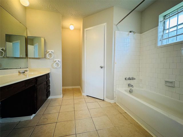 15603 Raven Trail, Missouri City, TX 77489