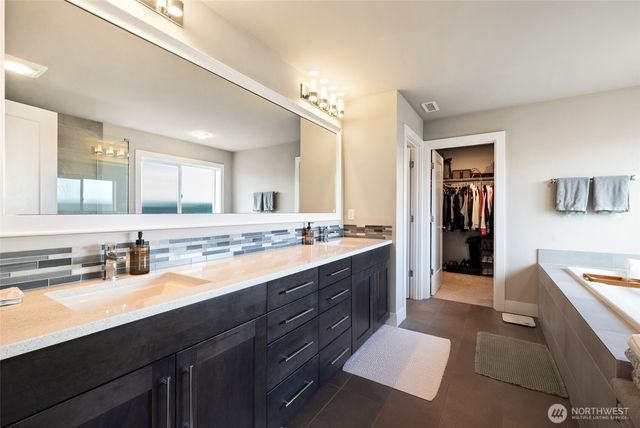 15259 127th Place NE, Woodinville, WA 98072