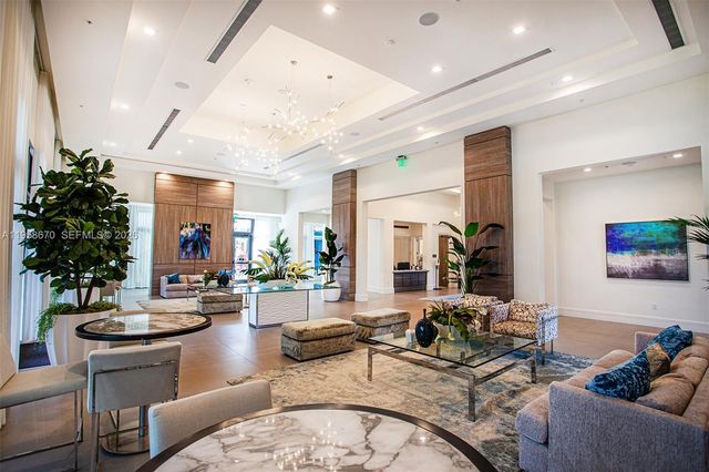 8160 NW 42nd St, Doral, FL 33166