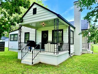 1003 Dennis Avenue, Jasper, TN 37347