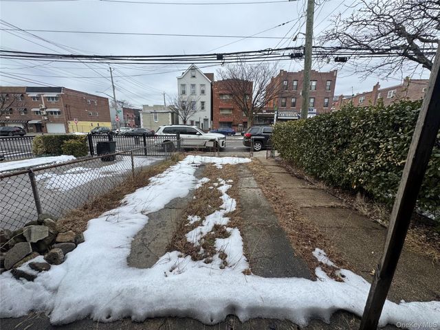 3662 Bronxwood Avenue, Bronx, NY 10469