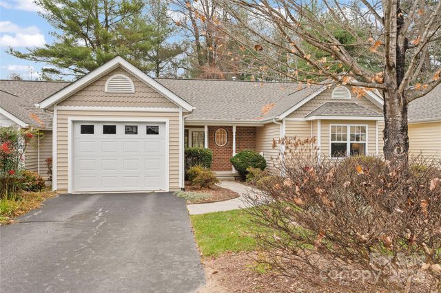 264 Charlestown Drive, Hendersonville, NC 28792