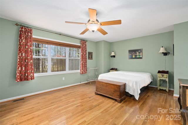 264 Charlestown Drive, Hendersonville, NC 28792