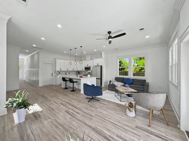 1985 Delaware Avenue, North Charleston, SC 29405