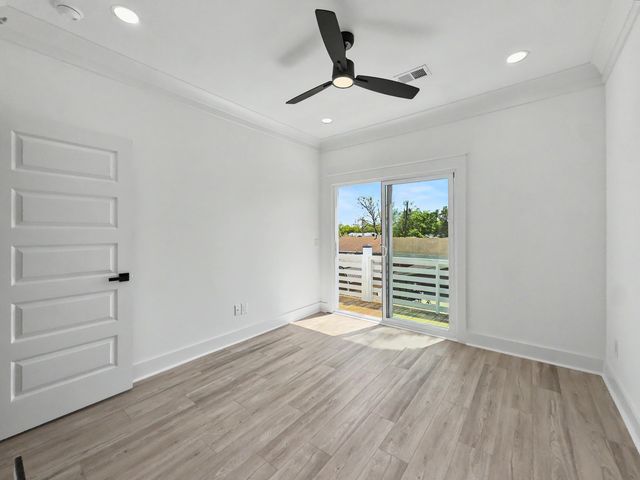 1985 Delaware Avenue, North Charleston, SC 29405
