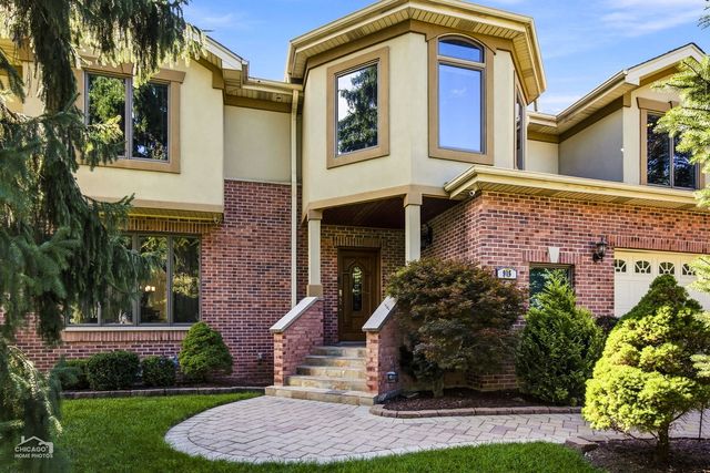 916 S I Oka Avenue, Mount Prospect, IL 60056