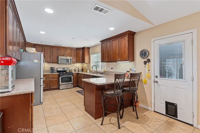 1535 W Persimmon, Rialto, CA 92377