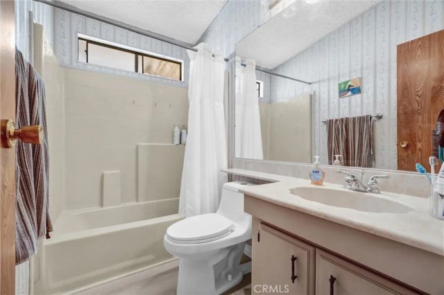 25 Elm Via, Anaheim, CA 92801