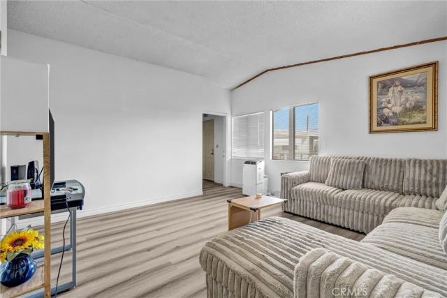 25 Elm Via, Anaheim, CA 92801