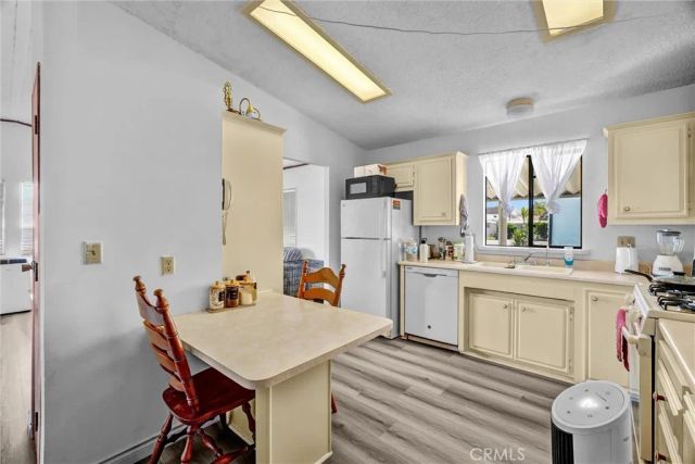 25 Elm Via, Anaheim, CA 92801