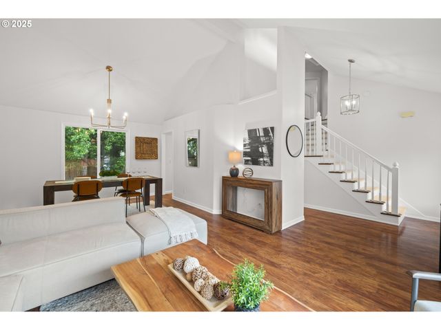 14890 Sw LINDA Ct, Beaverton, OR 97006