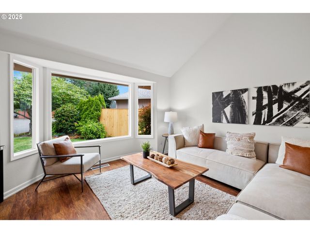 14890 Sw LINDA Ct, Beaverton, OR 97006