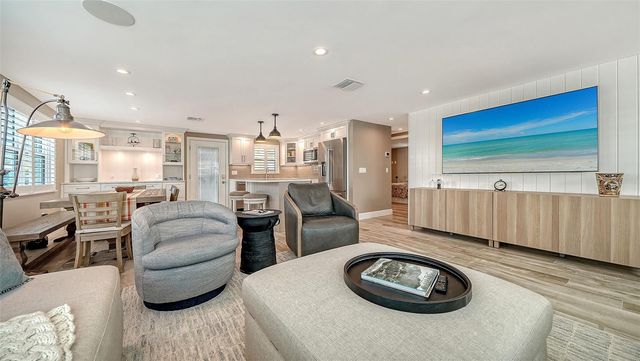 6140 MIDNIGHT PASS ROAD B6, Sarasota, FL 34242