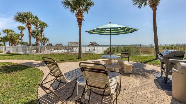 6140 MIDNIGHT PASS ROAD B6, Sarasota, FL 34242