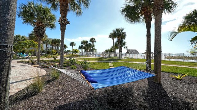 6140 MIDNIGHT PASS ROAD B6, Sarasota, FL 34242