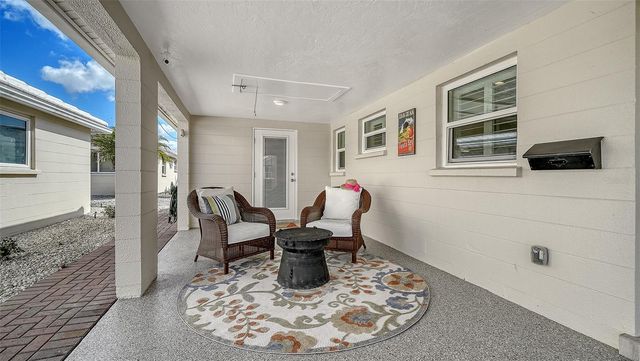 6140 MIDNIGHT PASS ROAD B6, Sarasota, FL 34242