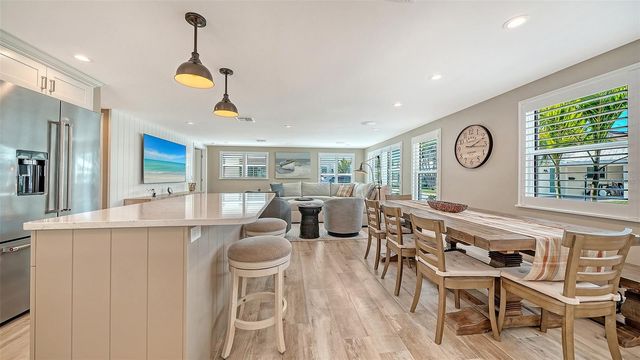 6140 MIDNIGHT PASS ROAD B6, Sarasota, FL 34242