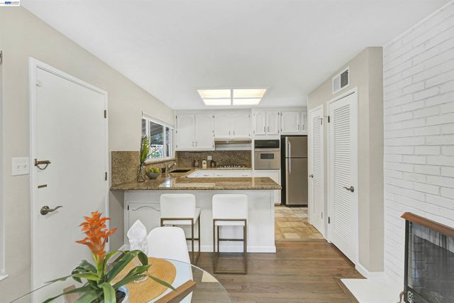 2333 Darwin St, Hayward, CA 94545