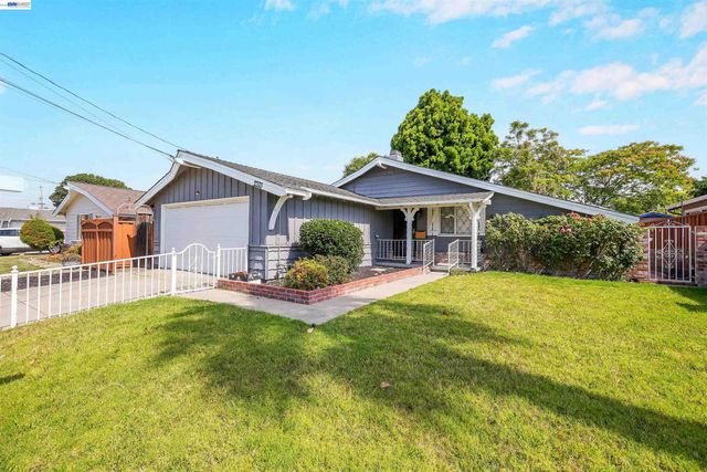 2333 Darwin St, Hayward, CA 94545