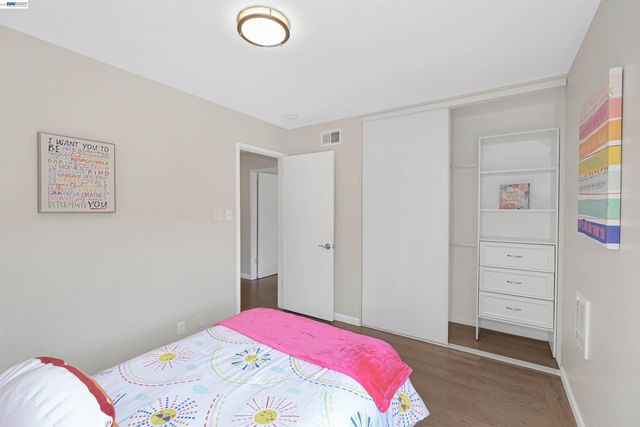 2333 Darwin St, Hayward, CA 94545