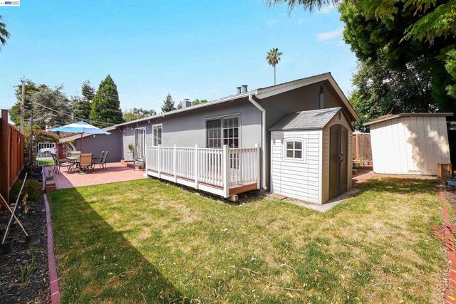 2333 Darwin St, Hayward, CA 94545