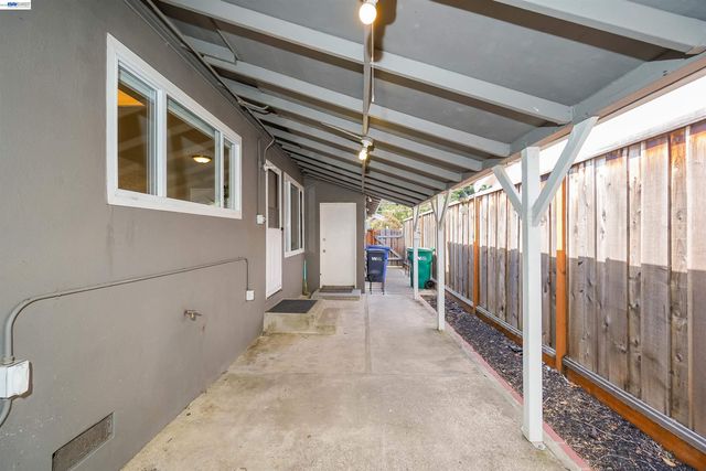 2333 Darwin St, Hayward, CA 94545