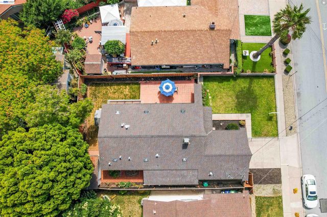 2333 Darwin St, Hayward, CA 94545
