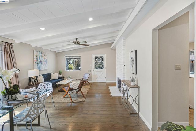 2333 Darwin St, Hayward, CA 94545