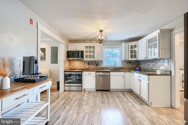 11513 EASTERN AVE, Baltimore, MD 21220