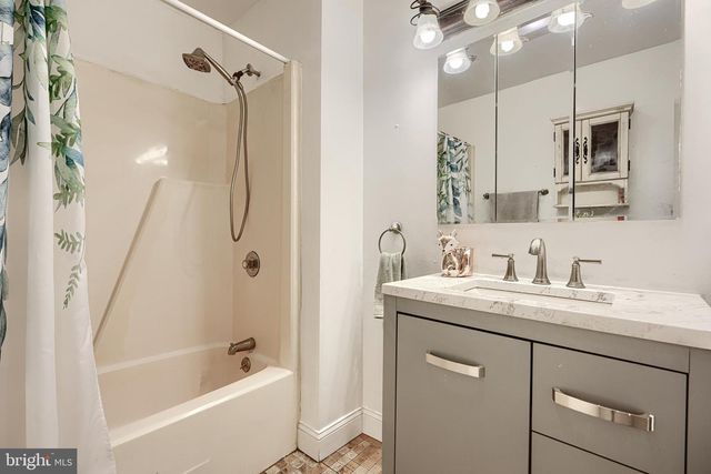 11513 EASTERN AVE, Baltimore, MD 21220