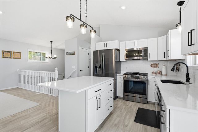 1113 S 2nd Street, Princeton, MN 55371