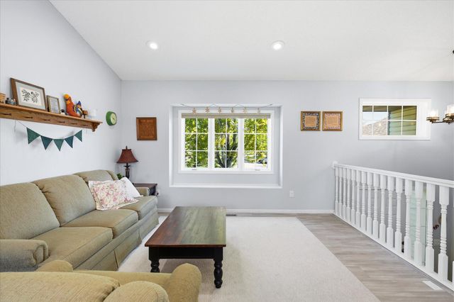 1113 S 2nd Street, Princeton, MN 55371