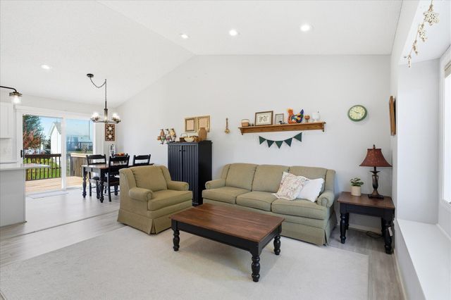 1113 S 2nd Street, Princeton, MN 55371