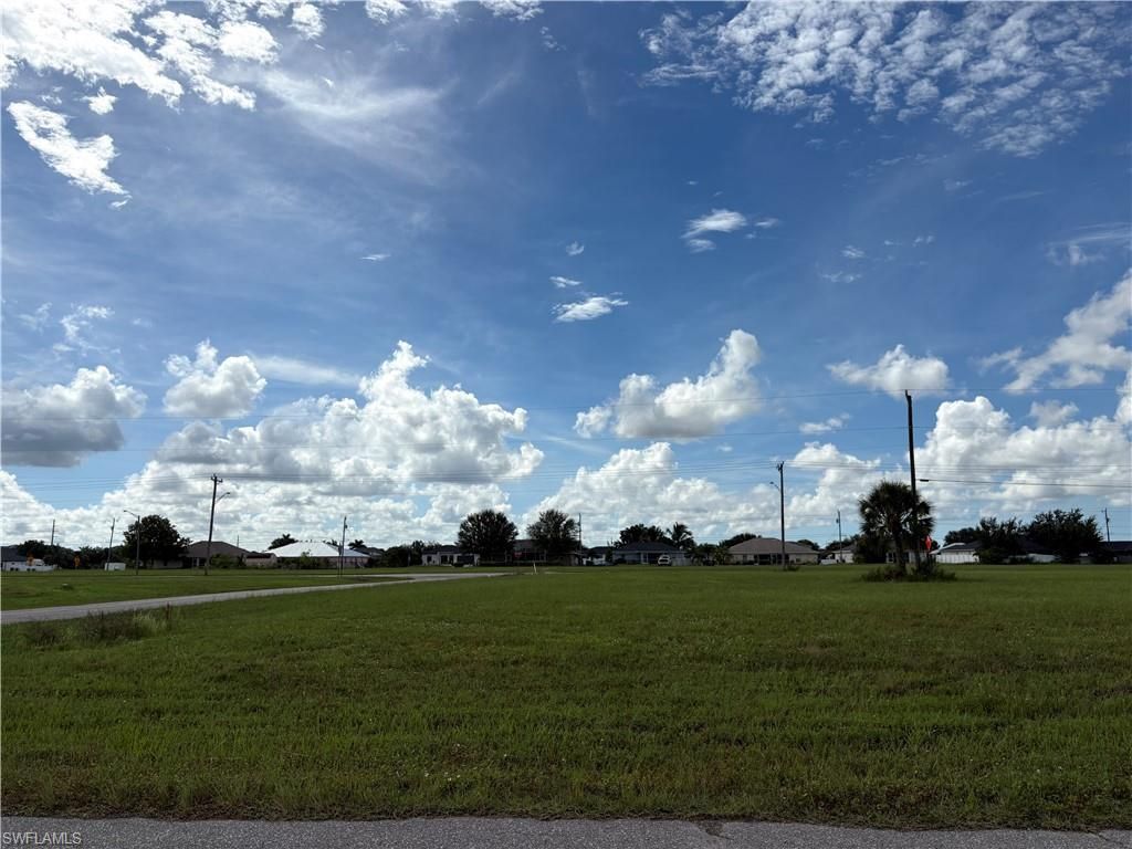Image 1 of property listing at 2212 NE 16th TER, Cape Coral, FL 33909