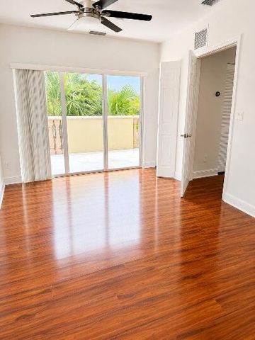 620 NE 7TH Avenue 620, Fort Lauderdale, FL 33304