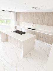 620 NE 7TH Avenue 620, Fort Lauderdale, FL 33304