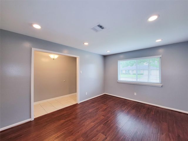 5846 Ettrick Drive, Houston, TX 77035