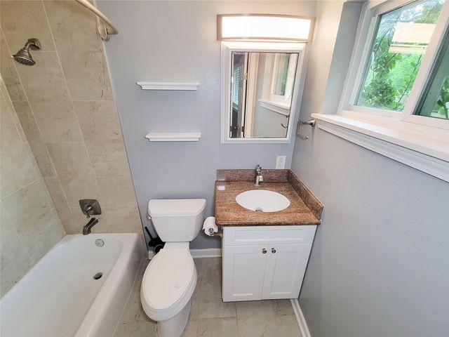 5846 Ettrick Drive, Houston, TX 77035