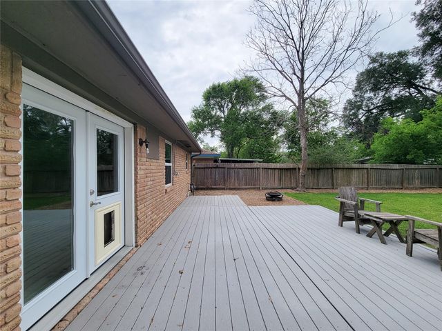 5846 Ettrick Drive, Houston, TX 77035