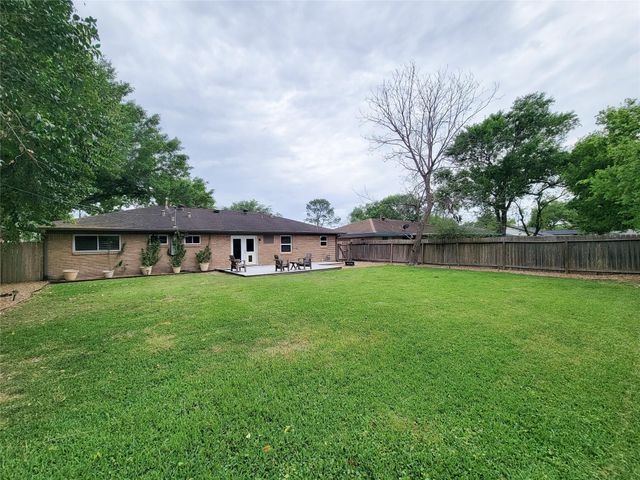 5846 Ettrick Drive, Houston, TX 77035