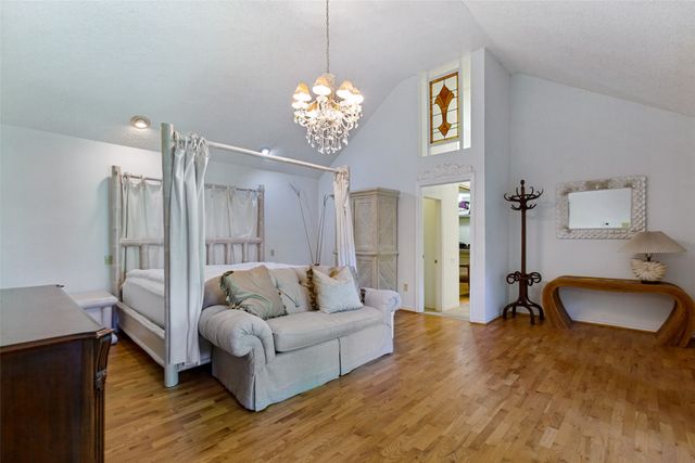14784 Lochinvar Court, Addison, TX 75254