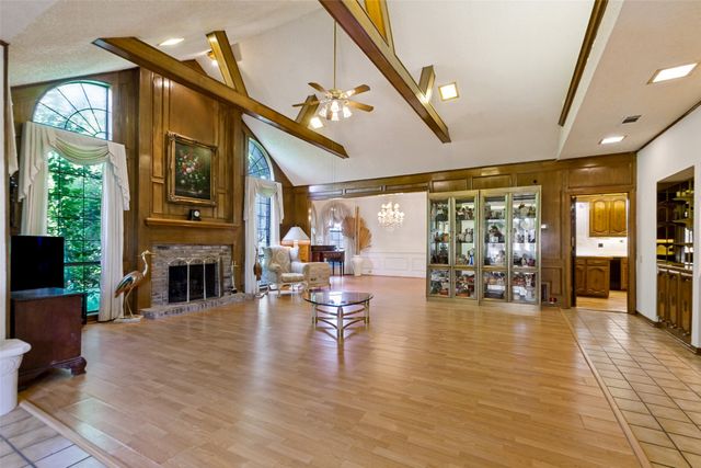 14784 Lochinvar Court, Addison, TX 75254