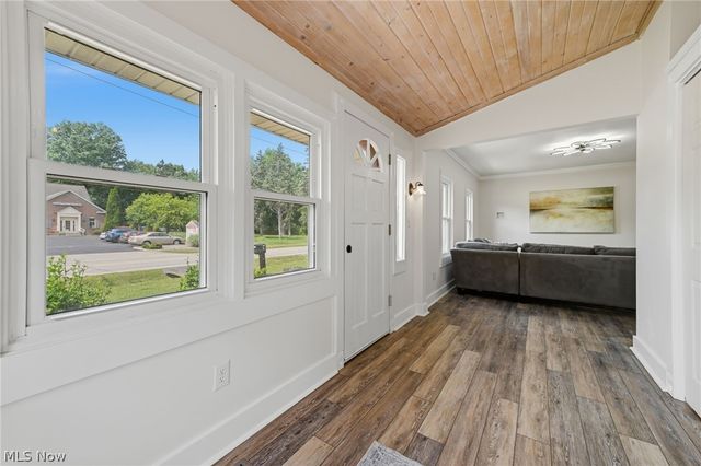 166 Northwest Avenue, Tallmadge, OH 44278